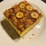 Bolo farofa de banana delicioso