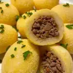 BOLINHO DE MANDIOCA RECHEADO